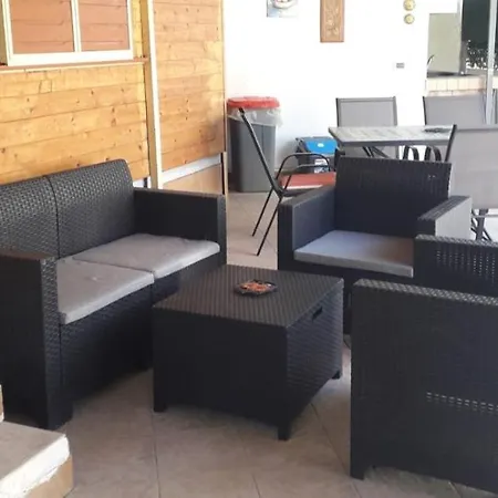 Casa Vacanze Deni Dom wakacyjny *