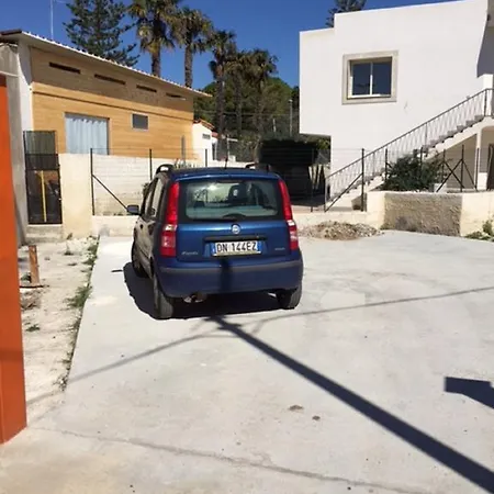 Casa Vacanze Deni Fontane Bianche