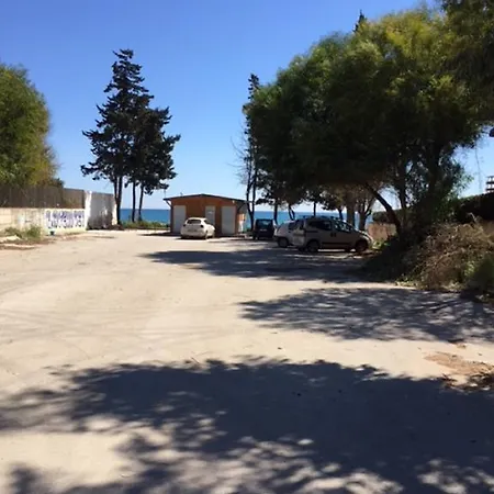 Dom wakacyjny Casa Vacanze Deni Fontane Bianche